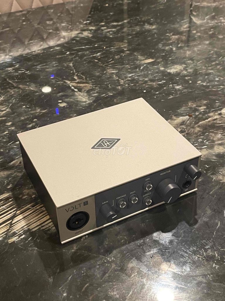 Universal Audio Volt 1. Mua bán Tivi, Âm thanh tại Quận Hải Châu Đà Nẵng được đăng bởi Nikita hình 1