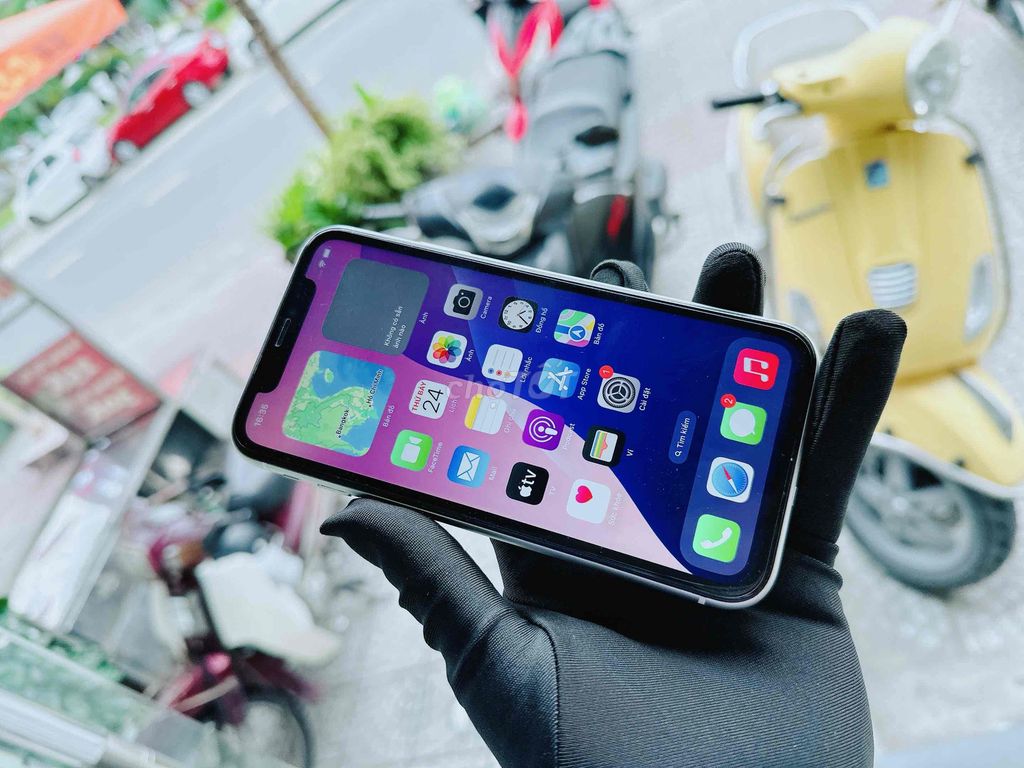 iPhone 11 64G Trắng quốc tế màn LK đẹp giá iuuu. Mua bán Điện thoại tại Quận Hải Châu Đà Nẵng được đăng bởi TUẤN LUXURY MOBILE ĐÀ NẴNG hình 1
