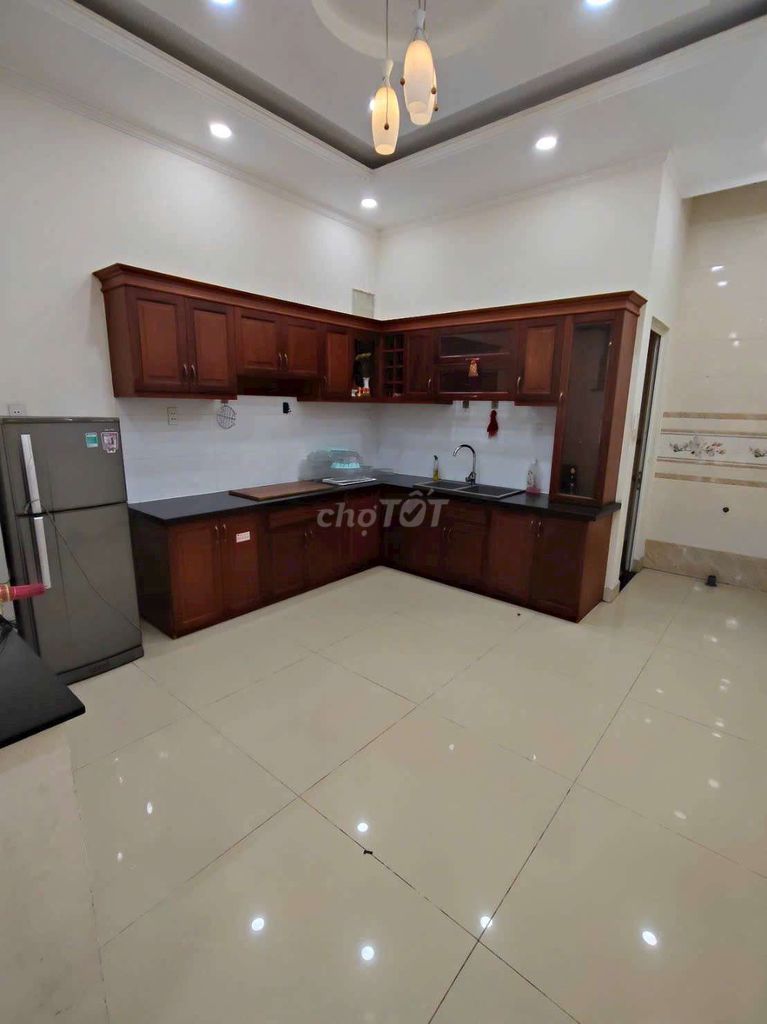 4-этажный дом, рядом с Vạn Phúc city, Хьеп Бинь Фыок