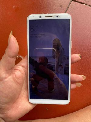oppo F5 không 1 lỗ lầm nhỏ. Mua bán Điện thoại tại Huyện Hưng Hà Thái Bình được đăng bởi  Trường barber