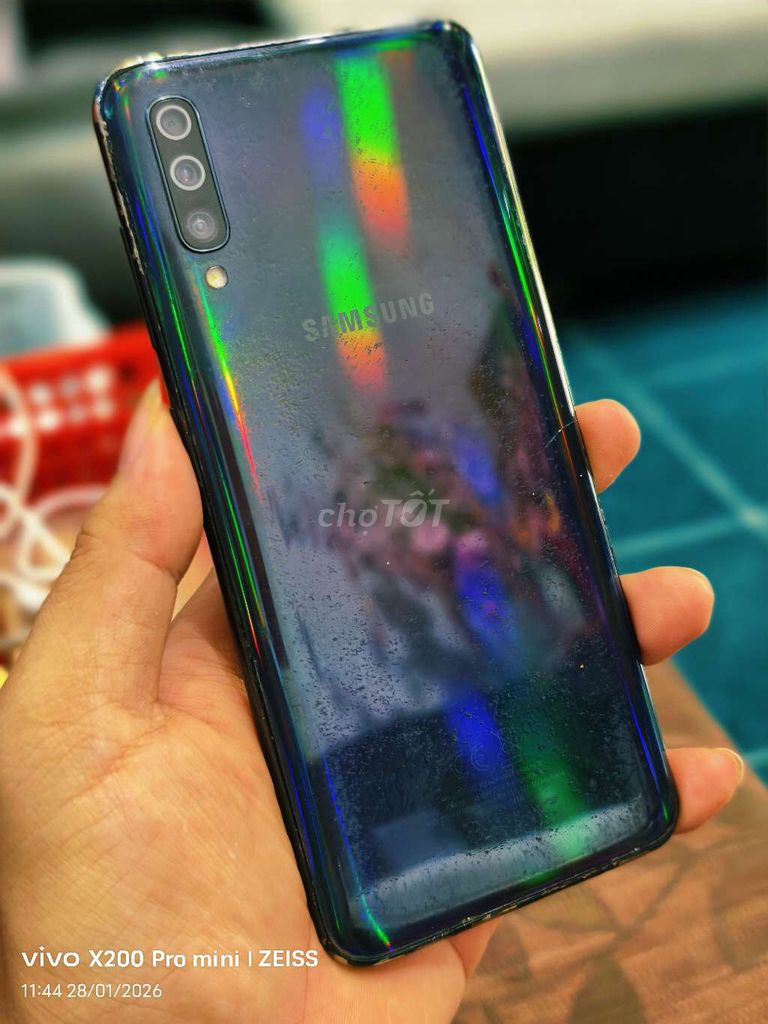 Samsung Galaxy A70 128GB Đen. Mua bán Điện thoại tại Quận Tân Bình Tp Hồ Chí Minh được đăng bởi Táo Bán Lổ hình 1