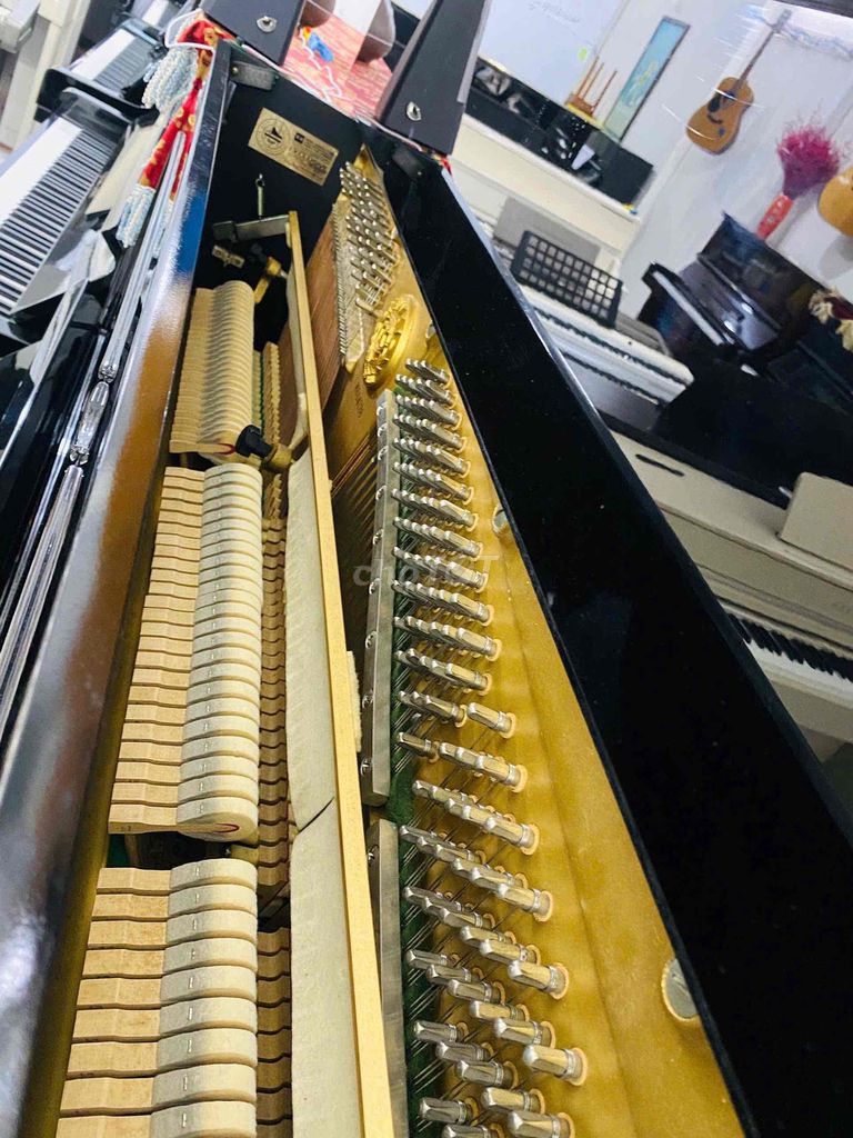 Piano cơ kawai Bl61 đang giảm giá nhé