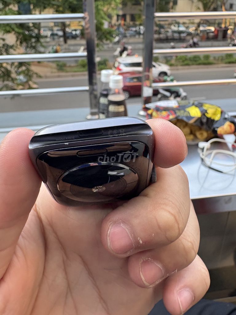Apple Watch Series 4 44mm Nhôm đen. Mua bán Thiết bị đeo thông minh tại Quận Hai Bà Trưng Hà Nội được đăng bởi Anh Đức Trần hình 3