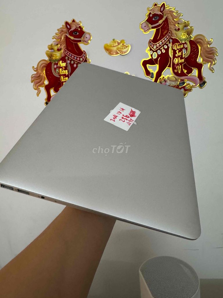 Apple MacBook Air i7 4GB/256GB Bạc. Mua bán Laptop tại Quận 3 Tp Hồ Chí Minh được đăng bởi Phúc Nguyễn hình 1