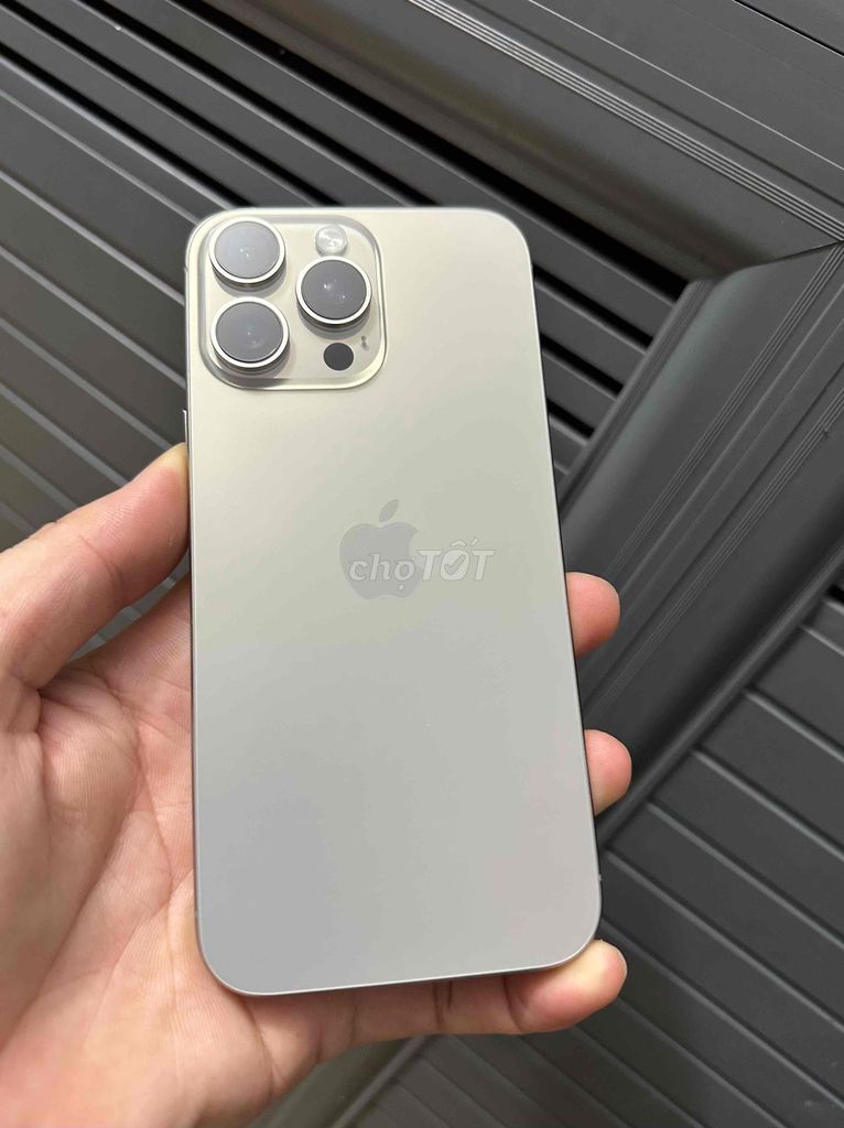 iPhone 16 Pro Max 256GB TiTan Quốc Tế Như Mới 99. Mua bán Điện thoại tại Thành phố Thuận An Bình Dương được đăng bởi Linh tuan hình 1