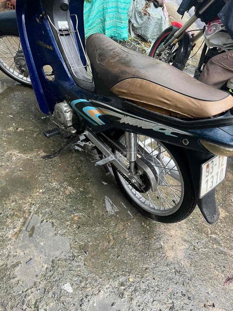 cần bán như hình giấy tờ đầy đủ May em. Mua bán Xe máy tại Thành phố Tân An Long An được đăng bởi nguyen tuyet hình 1