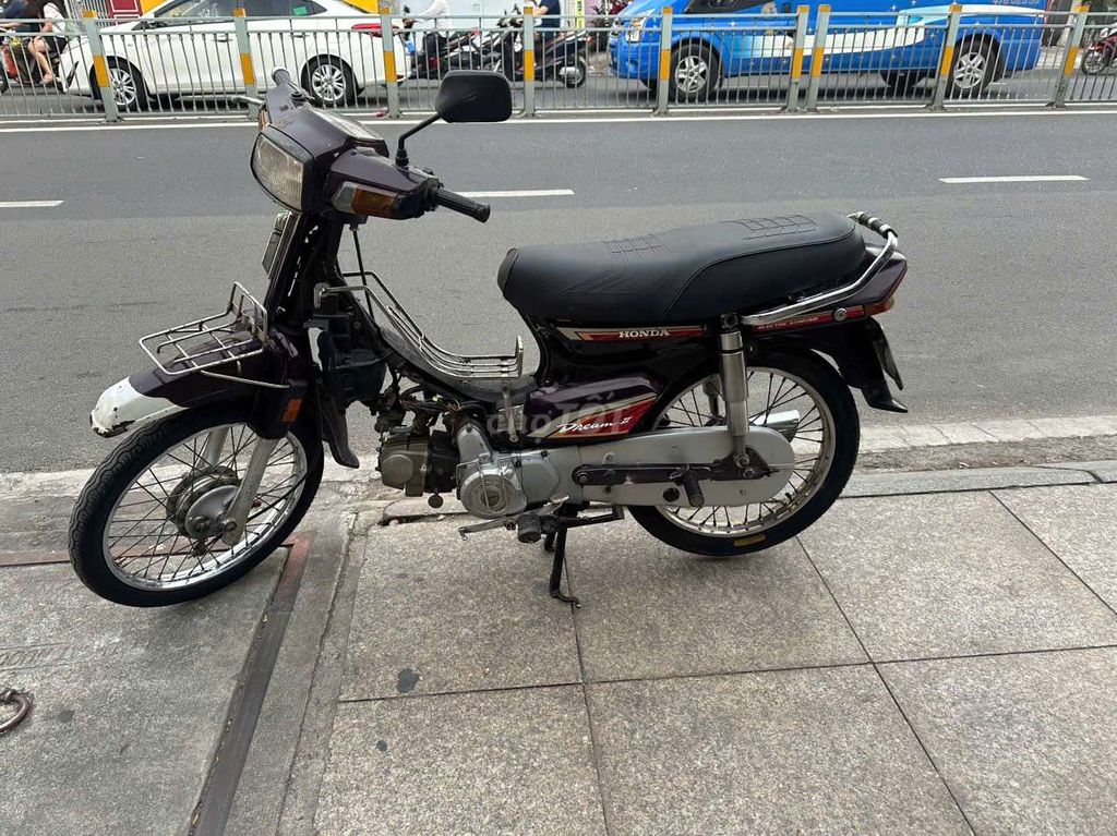 Honda Dream Тайский коричневый красный 90% новый