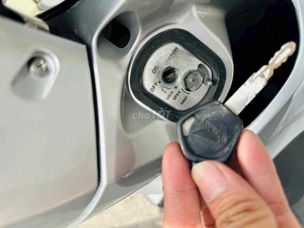 Honda Vision Fi - BSTP - Cavet theo xe đầy đủ. Mua bán Xe máy tại Quận Tân Phú Tp Hồ Chí Minh được đăng bởi Phan Văn Thức hình 11