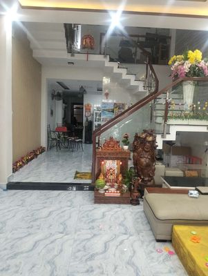 Bán nhà đẹp 2 tầng MT đường Hoà An gần Tôn Đức Thắng. Mua bán nhà ở tại Quận Cẩm Lệ Đà Nẵng được đăng bởi Quân Anh land