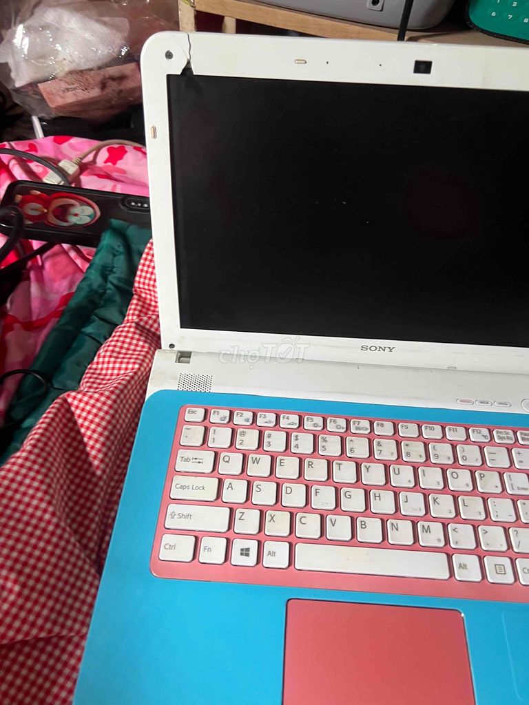 Sony Máy tính xách tay Trắng. Mua bán Laptop tại Quận Gò Vấp Tp Hồ Chí Minh được đăng bởi Xuyen Ho hình 1