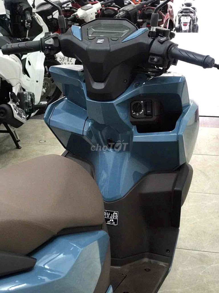 VARIO160 MỚI 100% - BAO BS MỚI - BAO GÓP NỢ XẤU. Mua bán Xe máy tại Quận 8 Tp Hồ Chí Minh được đăng bởi XE MÁY NGUYỄN MINH SƠN hình 2