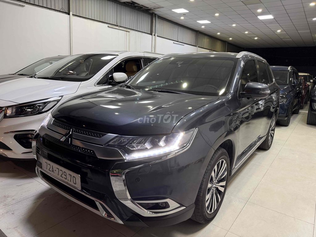 Mitsubishi Outlander 2024 Premium 2.0 CVT - 20000. Mua bán Ô tô tại Quận 12 Tp Hồ Chí Minh được đăng bởi A Quý hình 1