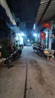 🏡 NHÀ SÁT AEON TÂN PHÚ – NHỈNH 3 TỶ
📐 4,2x10m –