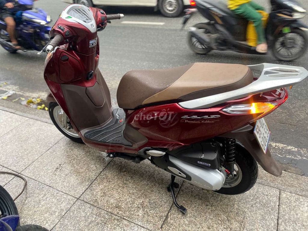 Honda Lead 4val 2023 Красный Б/У