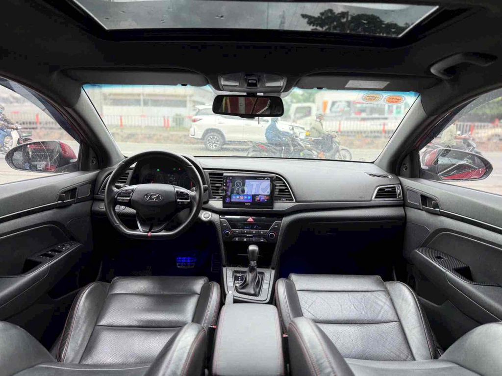 Hyundai Elantra 2019 Sport 1.6 AT - 660000 km. Mua bán Ô tô tại Thành phố Thủ Đức Tp Hồ Chí Minh được đăng bởi Thy Ôtô Cũ Miền Nam hình 6