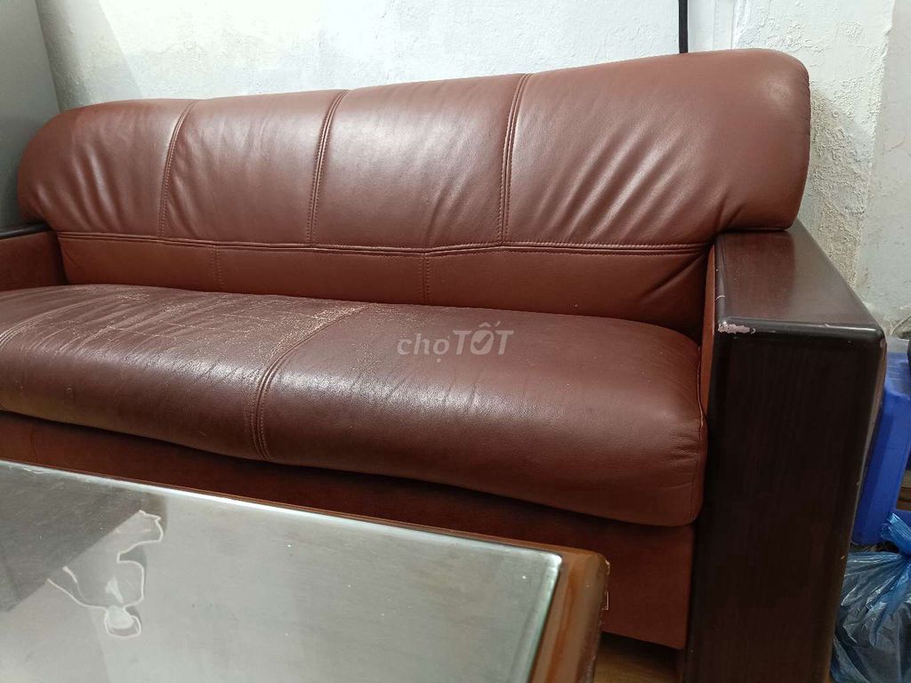 Bộ sofa Da Gỗ màu Nâu. Mua bán Bàn ghế tại Quận Hoàn Kiếm Hà Nội được đăng bởi Nguyễn Hưng hình 1
