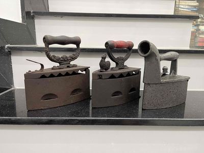 3 bàn ủi gang sưu tầm. Mua bán Đồ sưu tầm, đồ cổ tại Quận Gò Vấp Tp Hồ Chí Minh được đăng bởi huynh anh huy