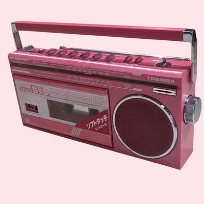 Đài radio cassette Toshiba mini F33 Nhật Bản. Mua bán Đồ sưu tầm, đồ cổ tại Quận Hải Châu Đà Nẵng được đăng bởi Lee Min Ho Đà Nẵng
