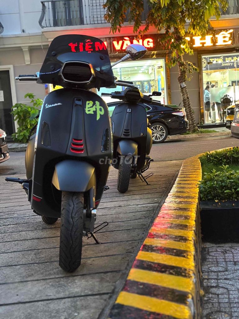 Vespa Sprint 150 Piaggio đen nhám cần bán. Mua bán Xe máy tại Thành phố Tân An Long An được đăng bởi Kha hình 1