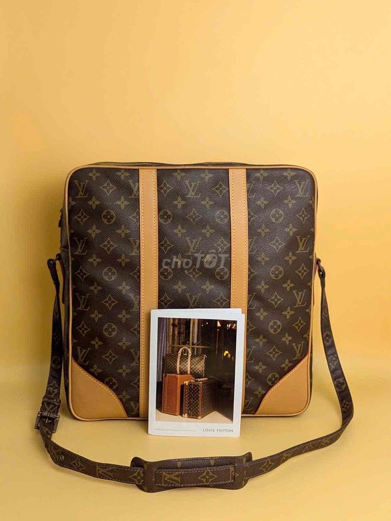 Túi đeo chéo Louis Vuitton Da Nâu. Mua bán Túi xách tại Thành phố Thuận An Bình Dương được đăng bởi Si 2hand  hình 1