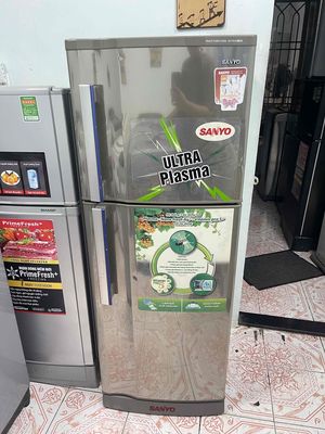 Thanh lý tủ lạnh Sanyo 186L zin đẹp có BH. Mua bán Tủ lạnh tại Quận 5 Tp Hồ Chí Minh được đăng bởi Pi trần