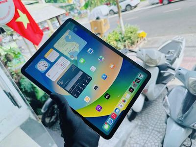 iPad Pro 2018 11in 4G Wifi 256G màu bạc 99% TrảGóp