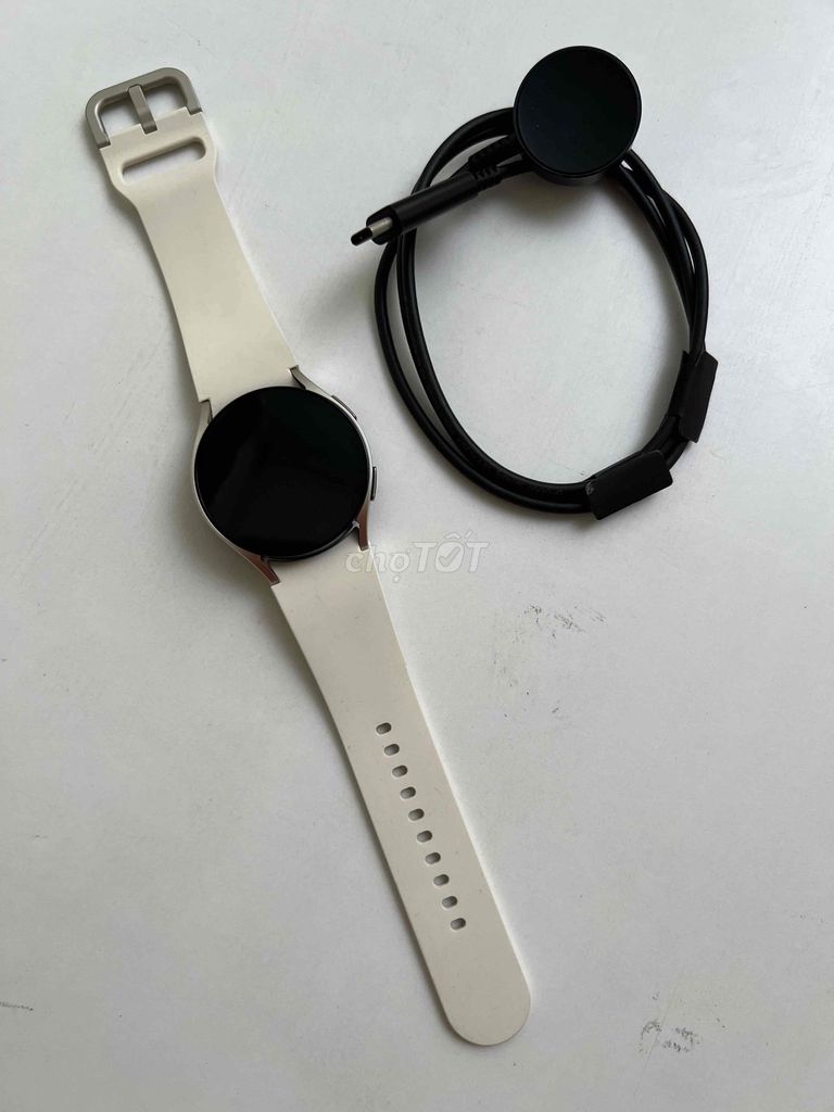 Samsung Watch 6 40mm Bạc GPS. Mua bán Thiết bị đeo thông minh tại Quận 6 Tp Hồ Chí Minh được đăng bởi Đinh Trọng Hòa hình 1