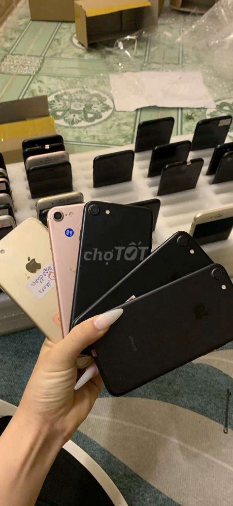 Apple iPhone 7 Đen, Vàng, Hồng. Mua bán Điện thoại tại Huyện Đô Lương Nghệ An được đăng bởi Ngọc Bích  hình 1