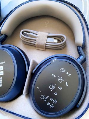 Tai nghe SENNHEISER MOMENTUM 4 WIRELESS chính hãng. Mua bán Tivi, Âm thanh tại Quận Thanh Khê Đà Nẵng được đăng bởi Hồng Nhung