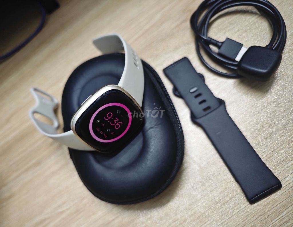 Fitbit Versa 3 hàng Mỹ, hoạt động tốt, pin ngon. Mua bán Thiết bị đeo thông minh tại Quận 11 Tp Hồ Chí Minh được đăng bởi Vương hình 1