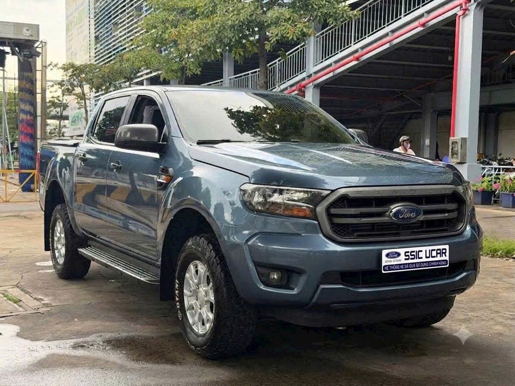 Ford Ranger XLS 2.2L MT 2018 серо-стальной, Таиланд