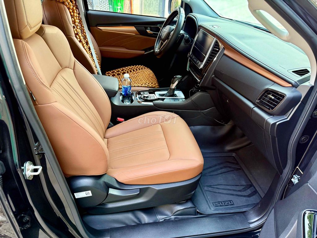 Isuzu Mu X 2022 - bản Pre 4x4 odo 9000km. Mua bán Ô tô tại Quận Gò Vấp Tp Hồ Chí Minh được đăng bởi Bình An Ôtô  hình 14