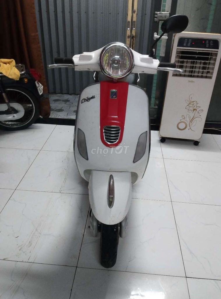 Vespa 50 cc đời 2020 màu trắng. Mua bán Xe máy tại Quận 10 Tp Hồ Chí Minh được đăng bởi Chi hình 2