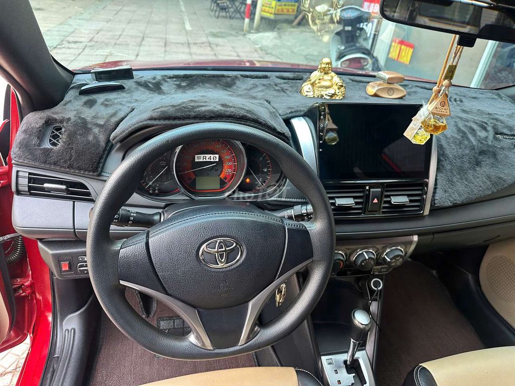 Toyota Yaris 1.5 bản E màu Đỏ. Mua bán Ô tô tại Quận Long Biên Hà Nội được đăng bởi Ngô hùng hình 9