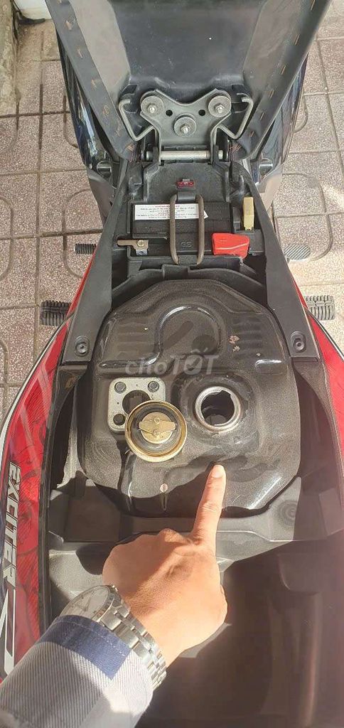 Yamaha Exciter 1S9A 2016 Đỏ 28000 km. Mua bán Xe máy tại Quận 8 Tp Hồ Chí Minh được đăng bởi Hoàng Kha hình 18