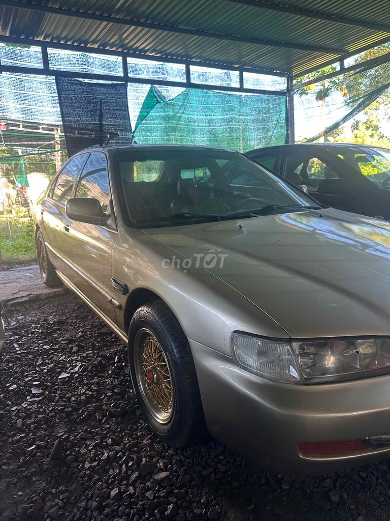Honda Accord 1995 2.0 MT - 124584 km. Mua bán Ô tô tại Huyện Bàu Bàng Bình Dương được đăng bởi Trần Văn Quang hình 2