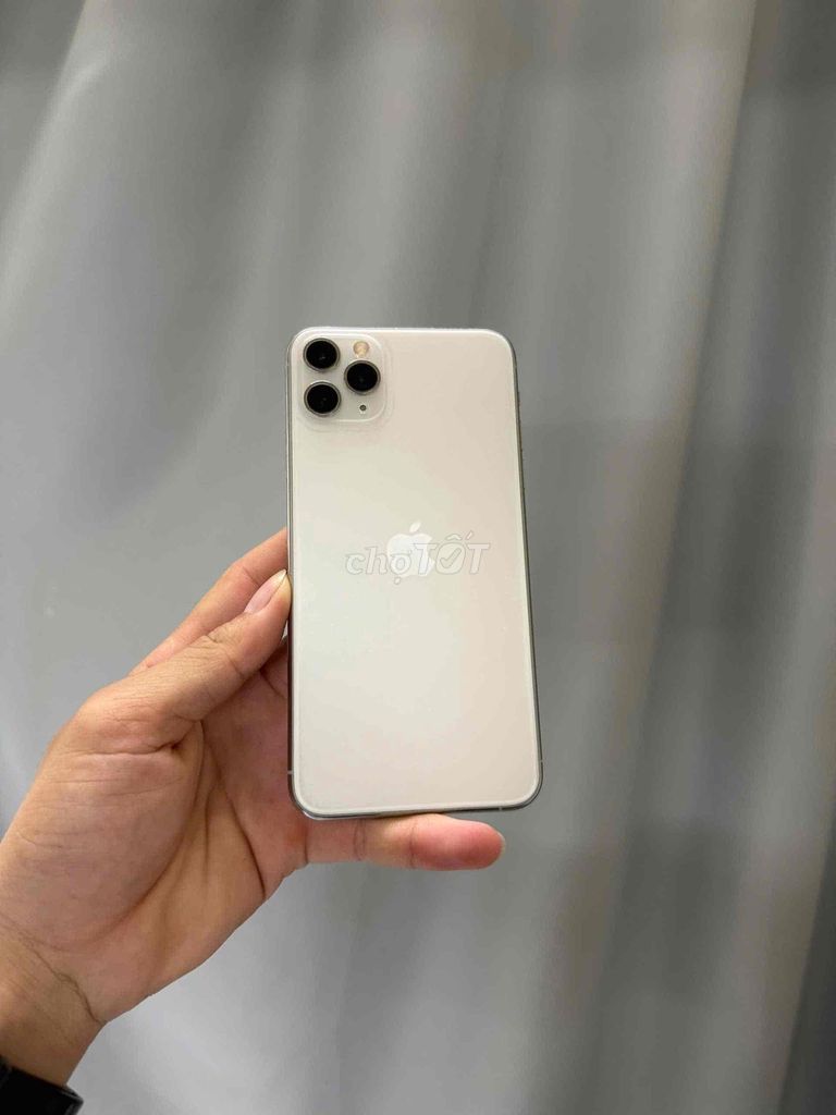 Apple iPhone 11 Pro Max 64GB Trắng 95%. Mua bán Điện thoại tại Quận Hải Châu Đà Nẵng được đăng bởi Vsmart Thu Mua Điện Thoại Laptop  hình 1