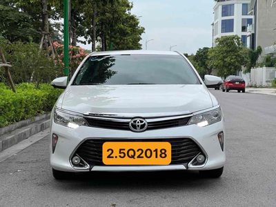 Toyota Camry 2018 2.5Q - 68000 km. Mua bán Ô tô tại Quận Long Biên Hà Nội được đăng bởi Le hao