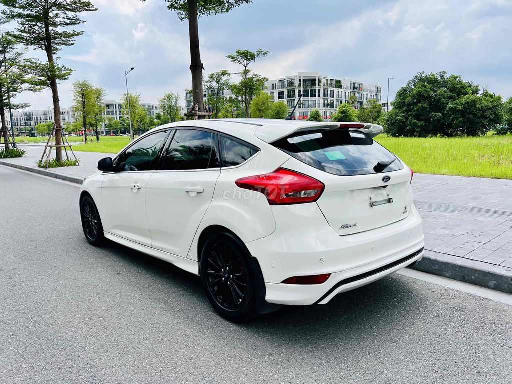 Focus 1.5L Ecoboost 2018 Sport lịch sử hãng 10,4v. Mua bán Ô tô tại Quận Thanh Xuân Hà Nội được đăng bởi Thắng hình 5