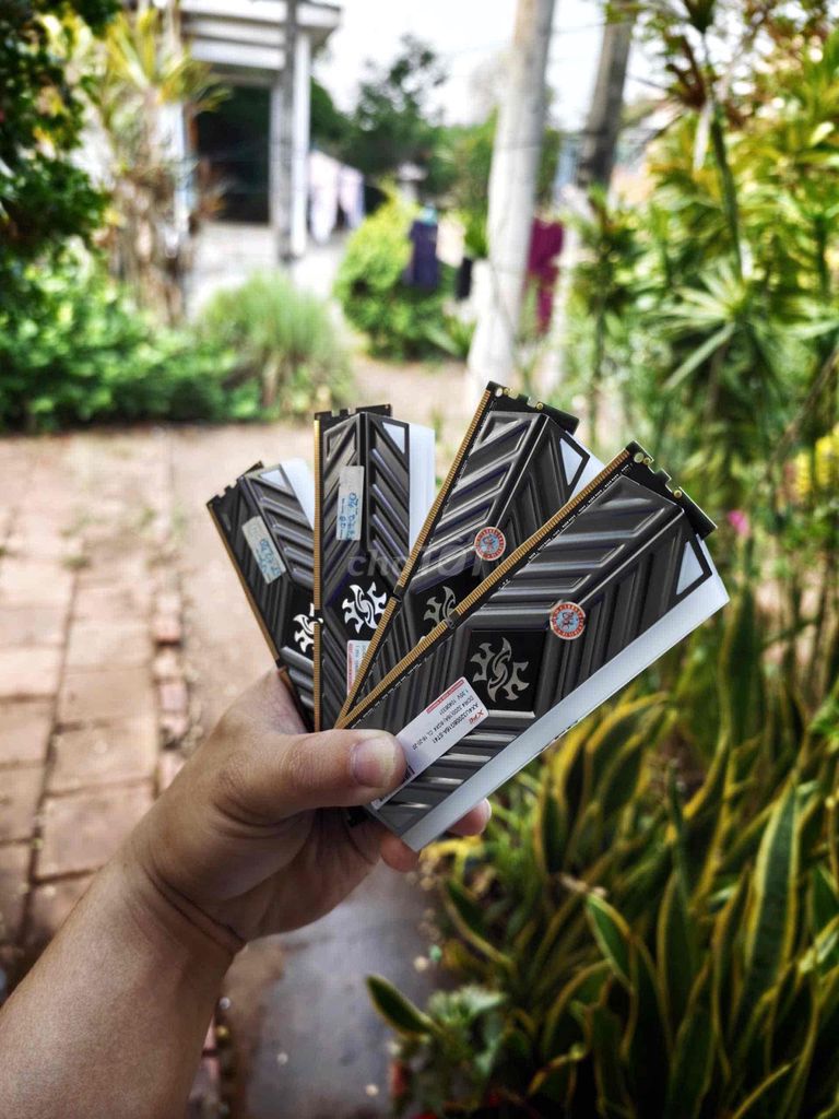 RAM XPG DDR4 3200MHz 8GB 16GB. Mua bán Linh kiện (RAM, Card...) tại Huyện Hớn Quản Bình Phước được đăng bởi Trần Cao Huy hình 1