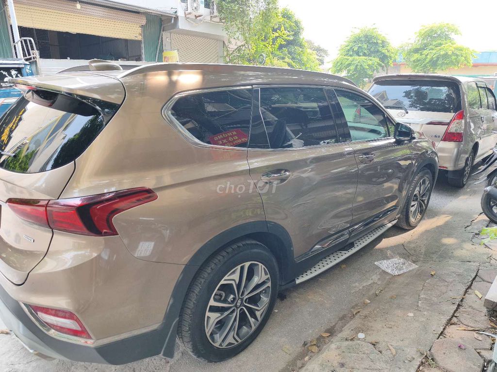 Hyundai Santafe 2021 Полная бензиновая комплектация Коричневый 64000 км