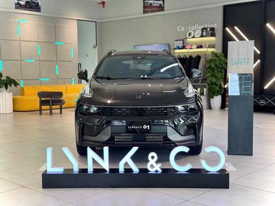 Lynk & Co 01 Hyper Pro SUV 5 chỗ