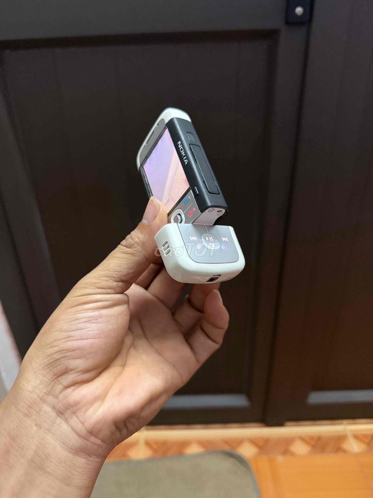 Nokia 5700 Trắng Đen Điện thoại phổ thông. Mua bán Điện thoại tại Thành phố Thái Bình Thái Bình được đăng bởi linhphan hình 1