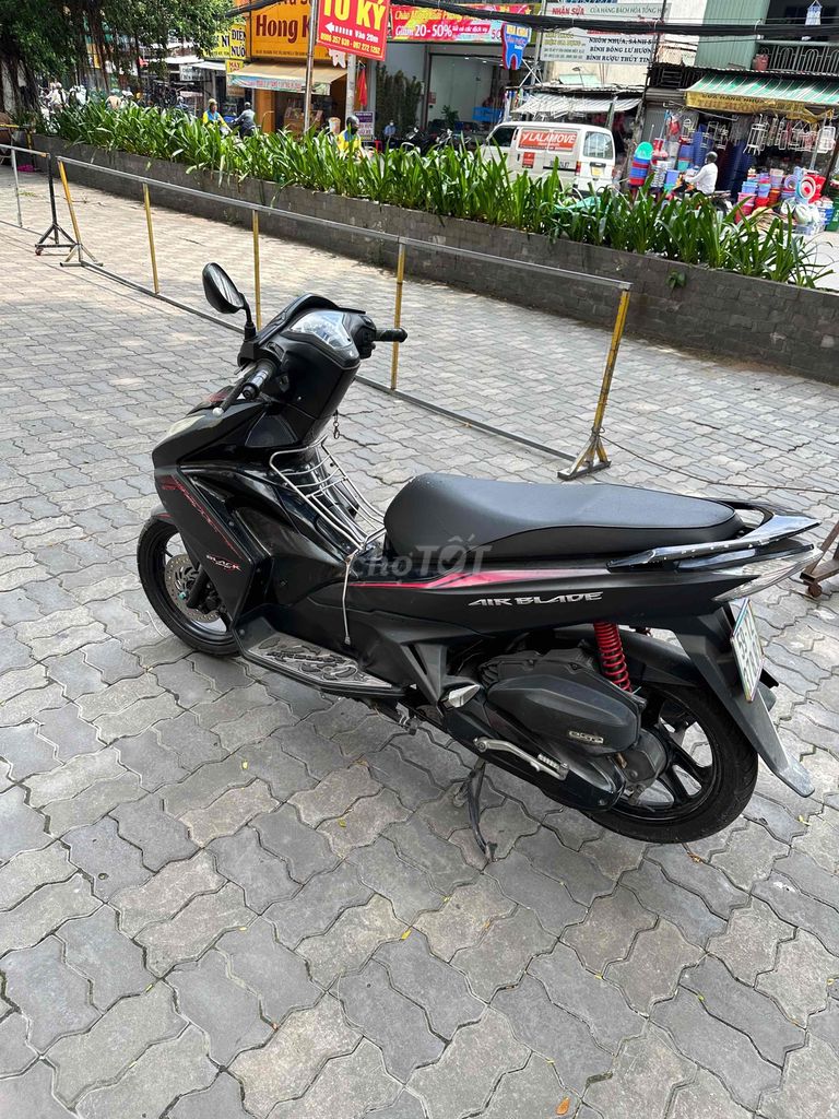 cần bán xe ab biển số sài gòn chính chủ xe chạy ok. Mua bán Xe máy tại Quận 10 Tp Hồ Chí Minh được đăng bởi lùn hình 2