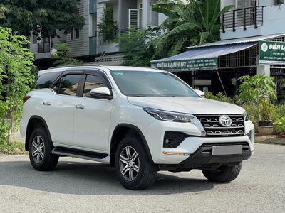 Toyota Fortuner 2022 AT trắng camay. Mua bán Ô tô tại Quận Gò Vấp Tp Hồ Chí Minh được đăng bởi Quang
