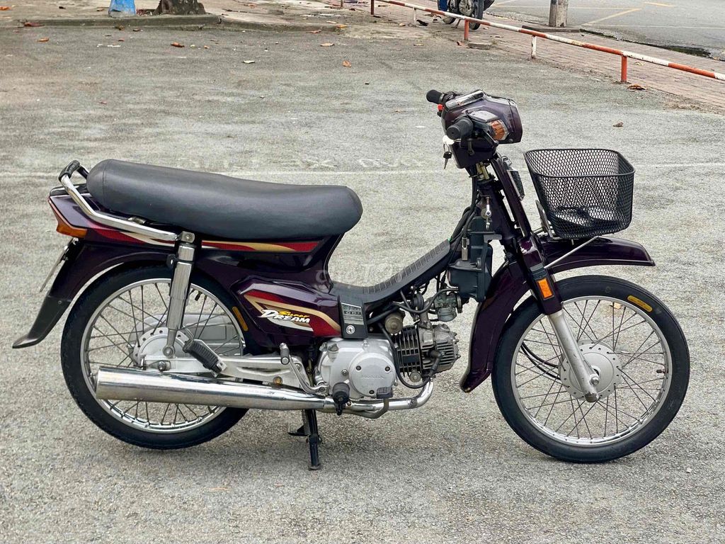 HONDA DREAM SUPPER 2005 nguyên zin 1 chủ siêu đẹp. Mua bán Xe máy tại Thành phố Thủ Đức Tp Hồ Chí Minh được đăng bởi Xe Máy Nguyễn Phụng hình 4