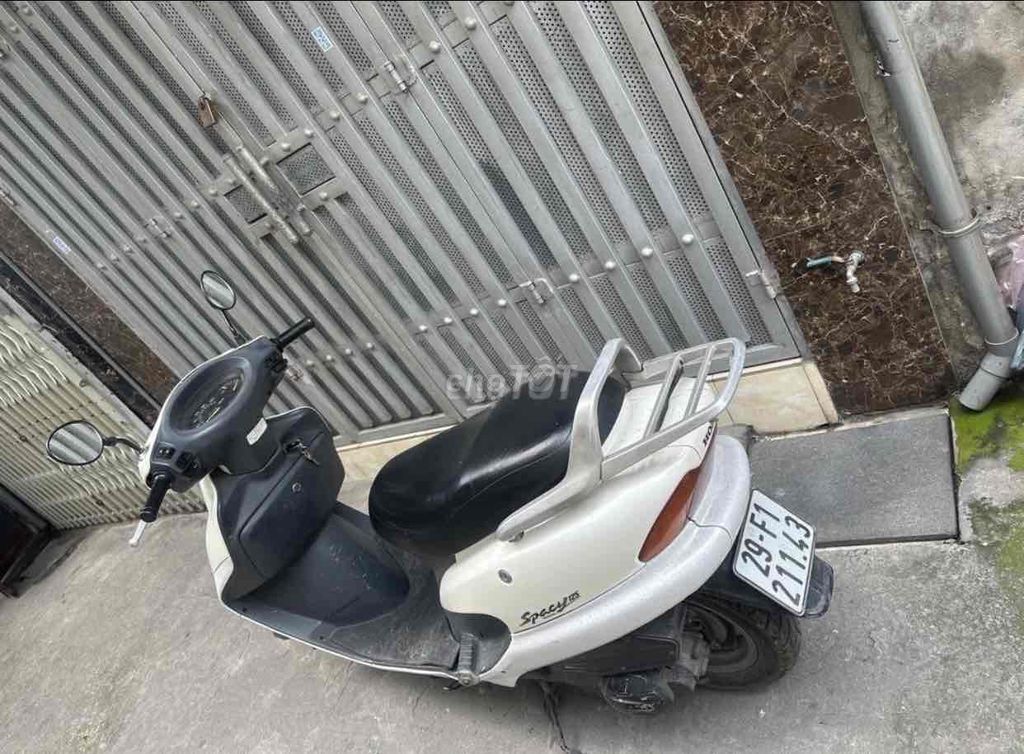 Xe máy Spacy 125 Nhật màu trắng. Mua bán Xe máy tại Quận Tây Hồ Hà Nội được đăng bởi Anh Tuấn Audio Japan hình 7