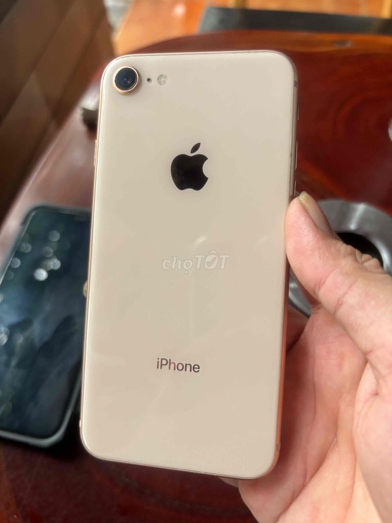 Apple iPhone 8 64GB Vàng. Mua bán Điện thoại tại Quận Bình Tân Tp Hồ Chí Minh được đăng bởi Bình Tân hình 1