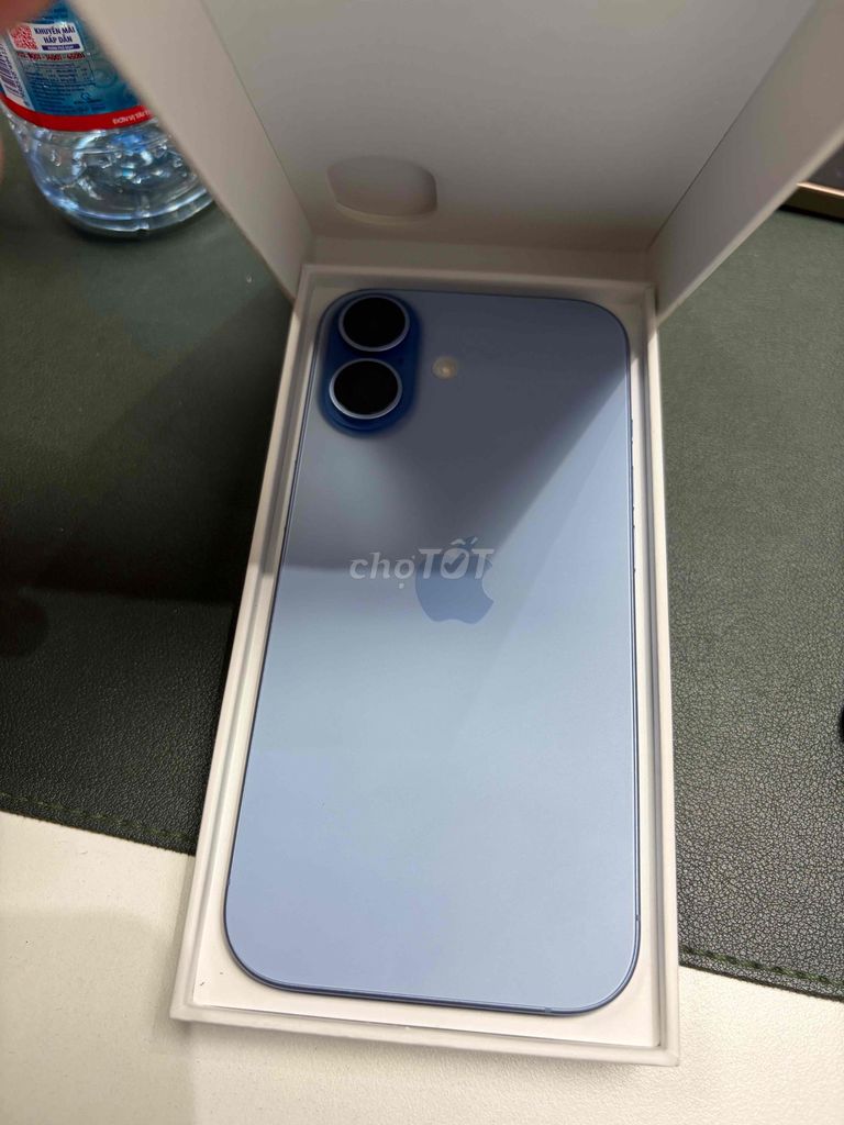 Apple iPhone 17 lock Xanh Mới Fullbox. Mua bán Điện thoại tại Quận Bình Thạnh Tp Hồ Chí Minh được đăng bởi Mai Khang hình 1