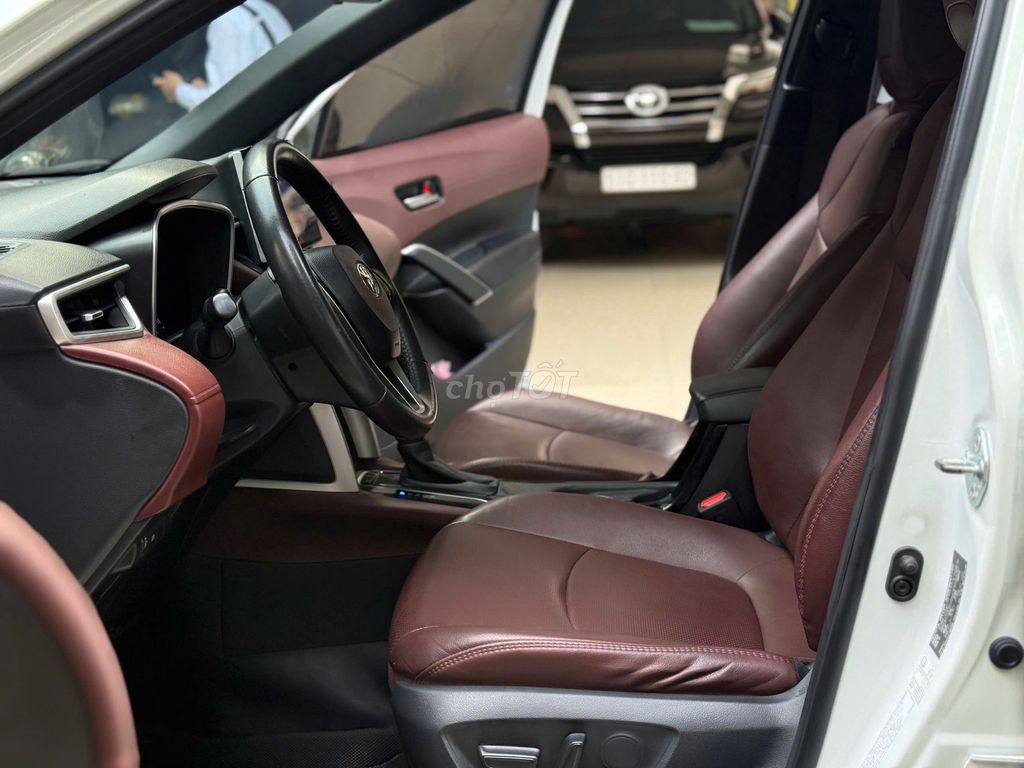 Cross Hybrid 2022 - 110.830 km - Giá Còn Giảm. Mua bán Ô tô tại Quận Gò Vấp Tp Hồ Chí Minh được đăng bởi Vũ Phong Toyota Sure Xe Cũ Chính Hãng hình 9